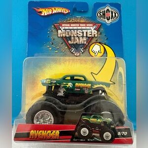 2007 Monster Jam Avenger Toy Truck - Green and Black